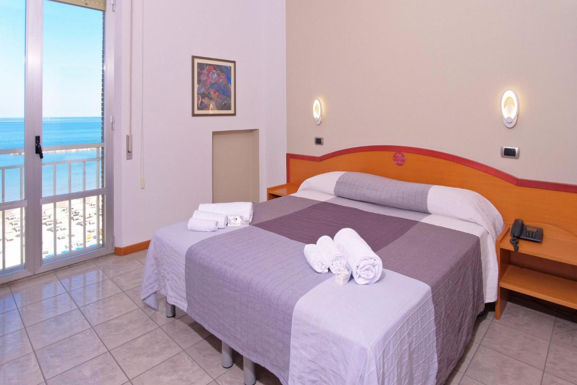 Hotel La Perla Cupra Marittima Extérieur photo