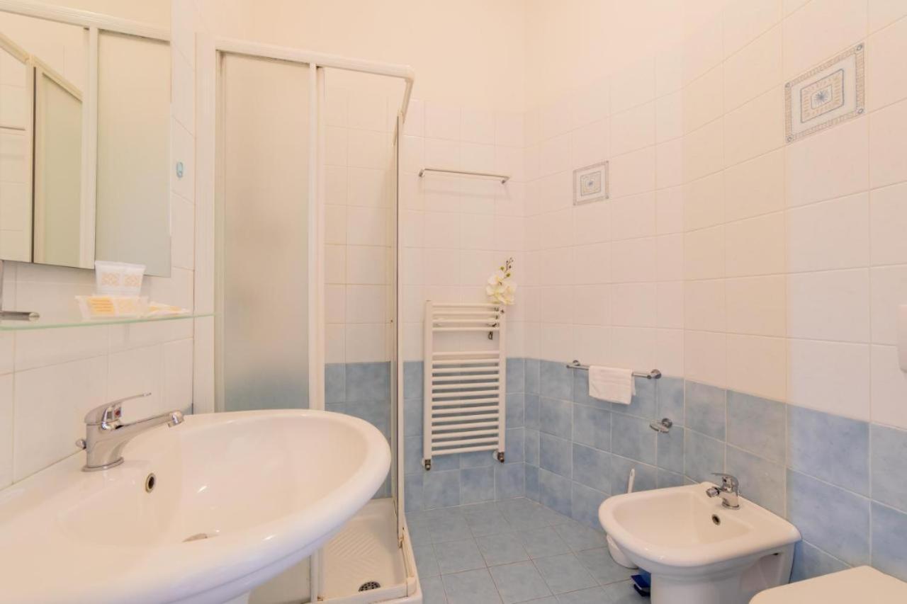 Hotel La Perla Cupra Marittima Extérieur photo