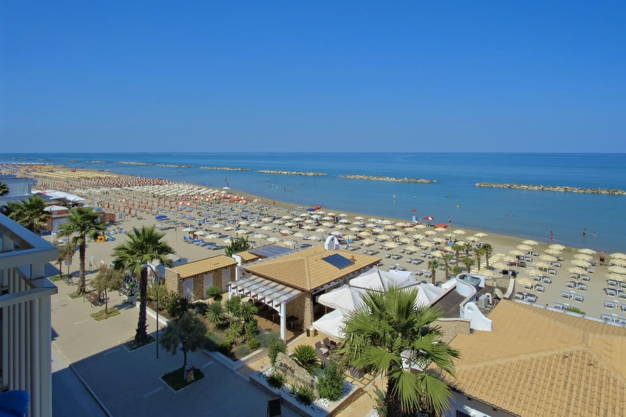 Hotel La Perla Cupra Marittima Extérieur photo